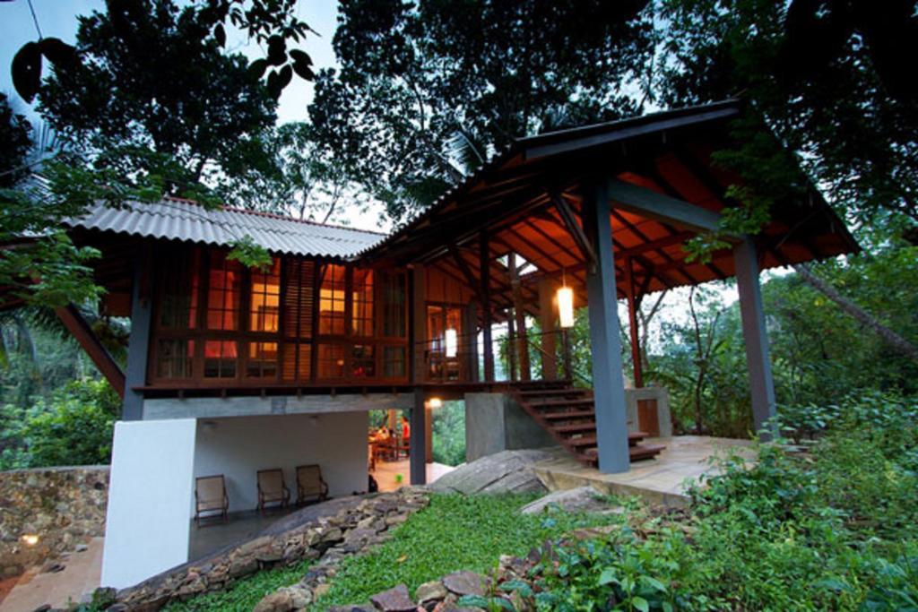 Bandura Kalawana - Rainforest Bungalow Exterior photo