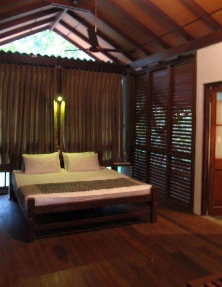 Bandura Kalawana - Rainforest Bungalow Exterior photo